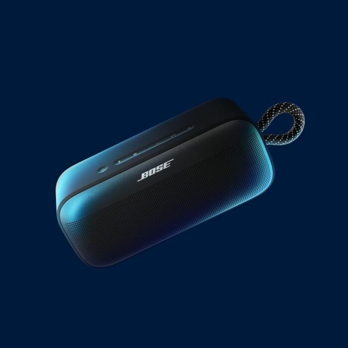 Bose SoundLink Plus, Up to 20 Hrs Battery Life, Waterproof and Dustproof 5.25W Portable Bluetooth Speaker Bose SoundLink Plus, Up to 20 Hrs Battery Life, Waterproof and Dustproof 5.25W Portable Bluetooth Speaker